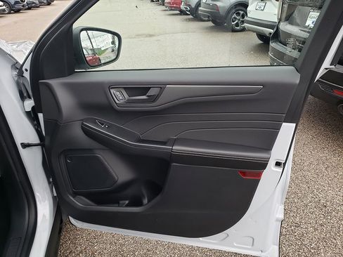 Used 2025 Ford Escape Active w/ Cold Weather Package image 20