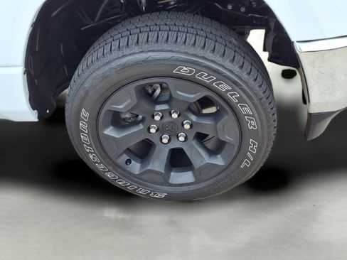 Used 2023 RAM 1500 Lone Star AWD/4WD image 9