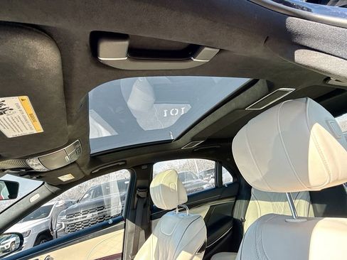 Used 2019 Mercedes-Benz S 560 4MATIC Sedan image 24