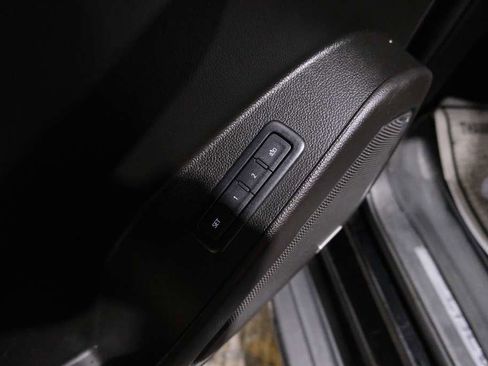 Used 2019 Chevrolet Suburban Premier AWD/4WD image 21