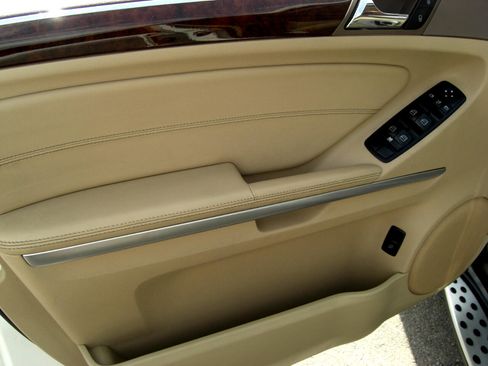 Used 2011 Mercedes-Benz ML 350 2WD image 21