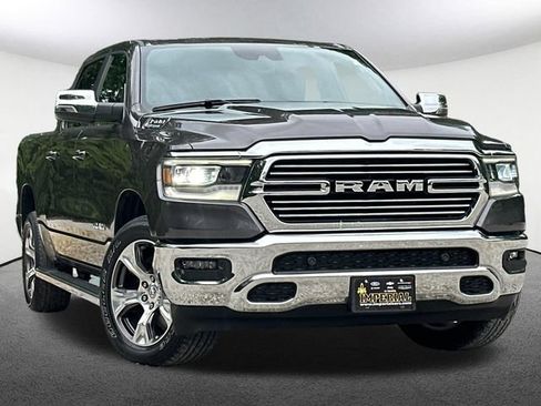 Used 2023 RAM 1500 Laramie AWD/4WD image 2