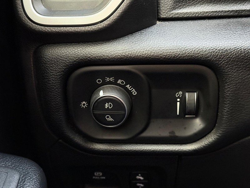 Used 2021 RAM 1500 Big Horn AWD/4WD image 28