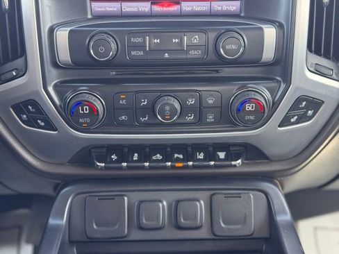 Used 2016 GMC Sierra 2500 SLT w/ Driver Alert Package AWD/4WD image 21