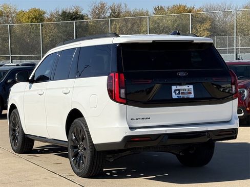 New 2025 Ford Expedition Platinum w/ Stealth Appearance Package image 28