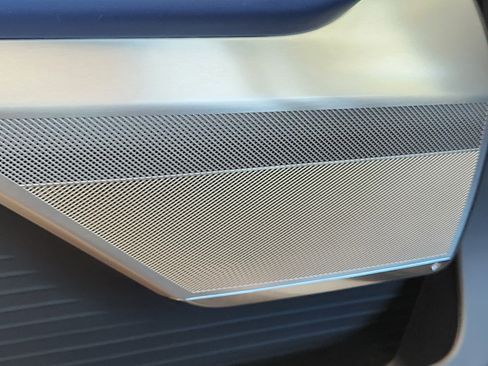 New 2026 Cadillac Vistiq Premium Luxury w/ LPO, Floor Liner Package image 22