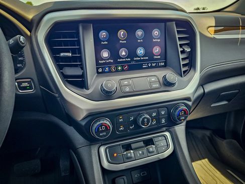 Used 2023 GMC Acadia SLE w/ Driver Convenience Package AWD/4WD image 22