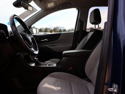 Used 2022 Chevrolet Equinox LT image 24