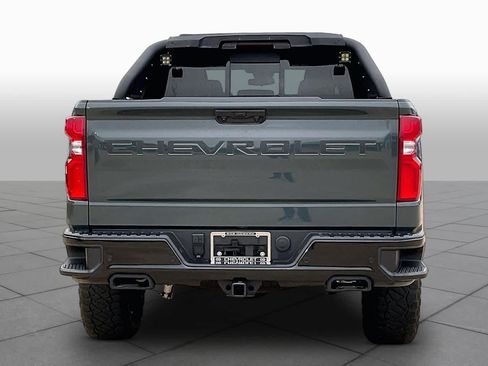 Used 2025 Chevrolet Silverado 1500 LT Trail Boss w/ Convenience Package II AWD/4WD image 5