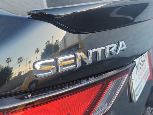 Used 2020 Nissan Sentra SR image 19