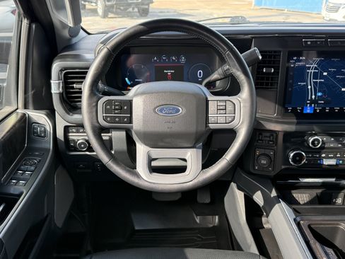Used 2024 Ford F250 Lariat w/ Sport Appearance Package AWD/4WD image 32