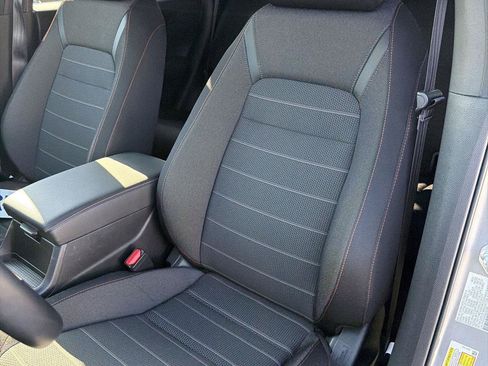 Used 2025 Honda CR-V Sport image 9