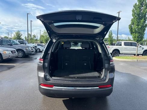 Used 2022 Jeep Grand Cherokee L Limited AWD/4WD image 21