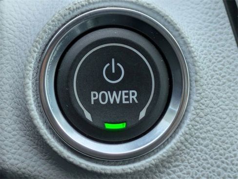 Used 2023 Chevrolet Bolt EUV Premier w/ Sun & Sound Package image 33