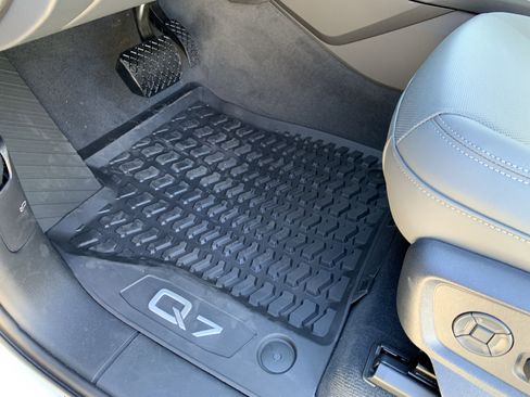 New 2026 Audi Q7 3.0T Premium Plus AWD/4WD image 16