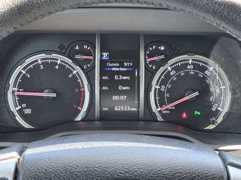 Used 2022 Toyota 4Runner Limited RWD image 27