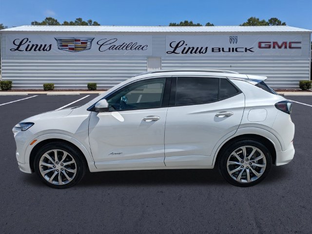 Certified 2024 Buick Encore GX Avenir w/ Avenir Technology Package FWD image 7