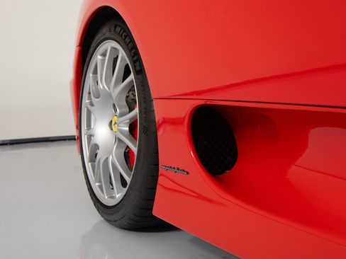 Used 2004 Ferrari 360 Challenge Stradale RWD image 13