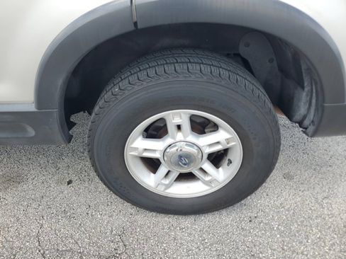 Used 2003 Ford Explorer XLT RWD image 4