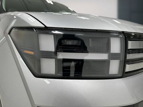 Certified 2024 Hyundai Santa Fe SE FWD image 12