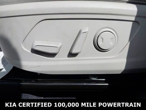 Certified 2023 Kia Sorento S FWD image 22