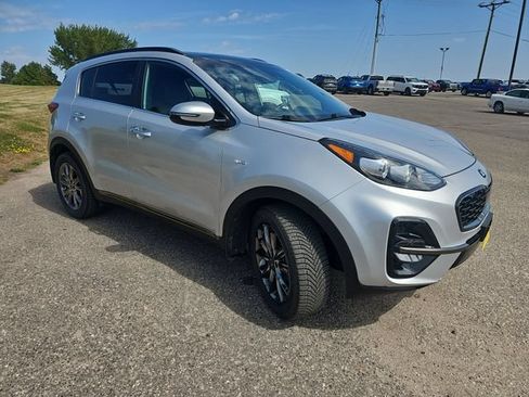 Used 2020 Kia Sportage S w/ S Premium Package AWD/4WD image 7