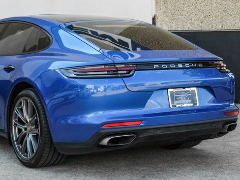 Used 2018 Porsche Panamera 4 AWD/4WD image 14