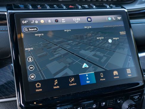 Used 2023 Jeep Grand Cherokee Trailhawk w/ Luxury Tech Group III image 35