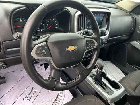 Used 2022 Chevrolet Colorado LT w/ Fleet Safety Package image 10