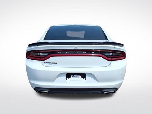 Used 2019 Dodge Charger SXT w/ Blacktop Package RWD image 4