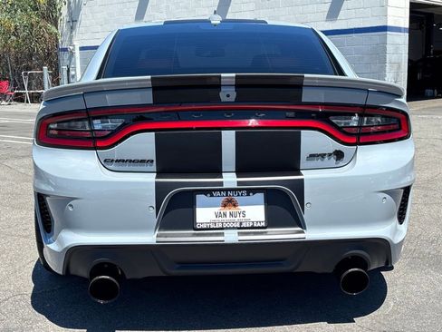 Used 2022 Dodge Charger SRT Hellcat w/ Harman/Kardon Audio Group image 6