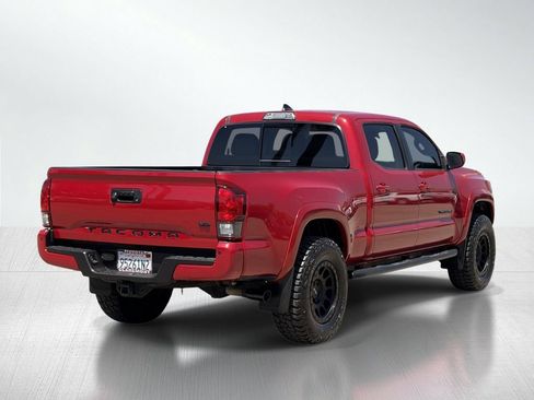 Certified 2018 Toyota Tacoma SR5 RWD image 8