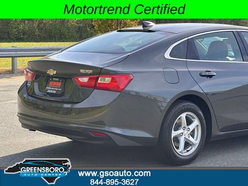 Used 2017 Chevrolet Malibu LS image 37