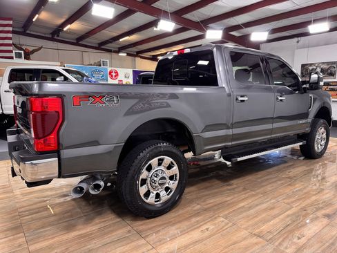 Used 2020 Ford F350 Lariat w/ Chrome Package image 5