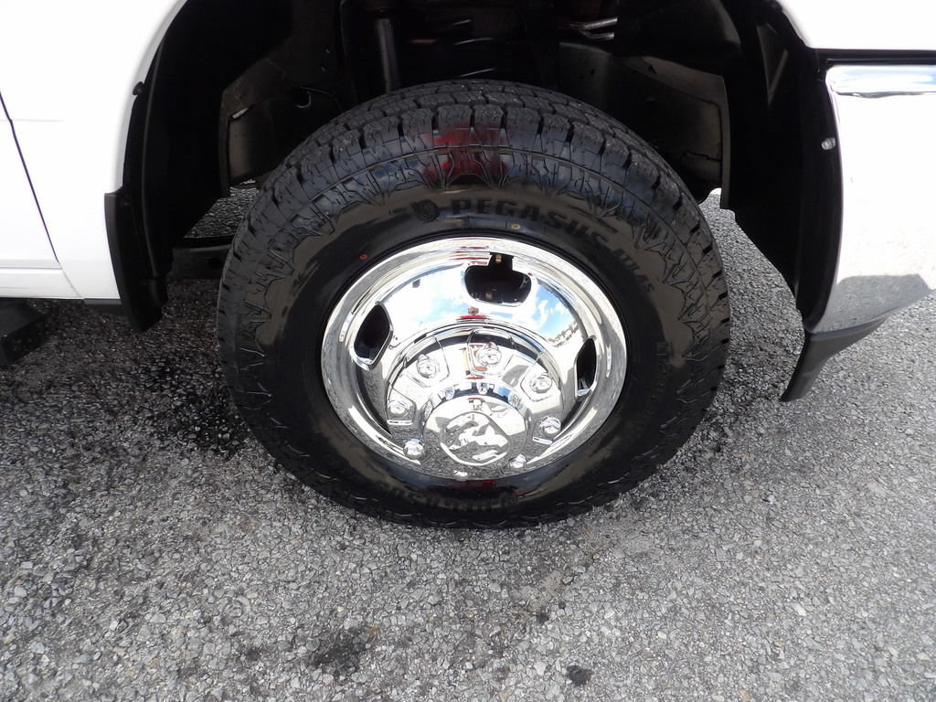 Used 2021 RAM 3500 Tradesman w/ Chrome Appearance Group AWD/4WD image 56