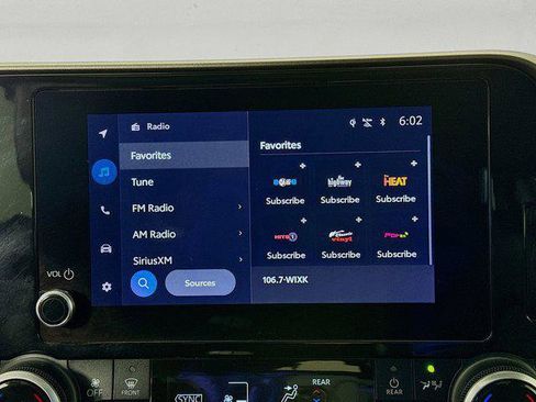 Certified 2024 Toyota Highlander XLE AWD/4WD image 14