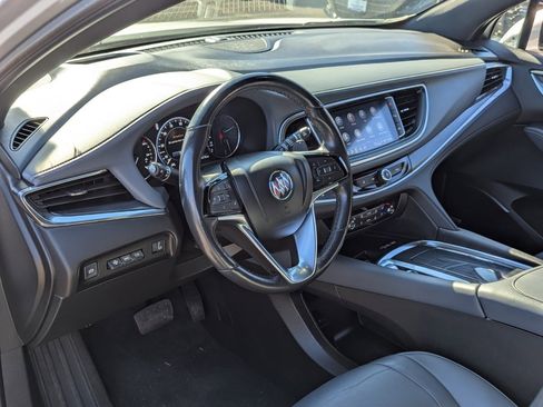 Used 2022 Buick Enclave Premium image 13