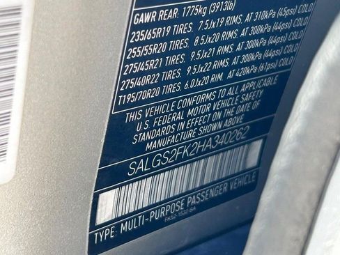 Used 2017 Land Rover Range Rover HSE image 26