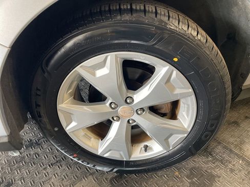 Used 2014 Subaru Forester 2.5i Touring image 5