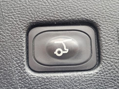 Certified 2022 Ford Edge ST image 32