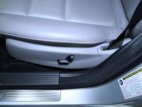 Used 2008 Mercedes-Benz C 300 Sedan image 23