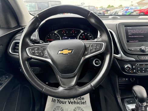 Used 2022 Chevrolet Equinox LT AWD/4WD image 17