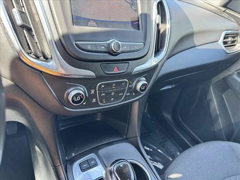 Used 2020 Chevrolet Equinox LT AWD/4WD image 15