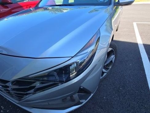 Used 2022 Hyundai Elantra Limited FWD image 1