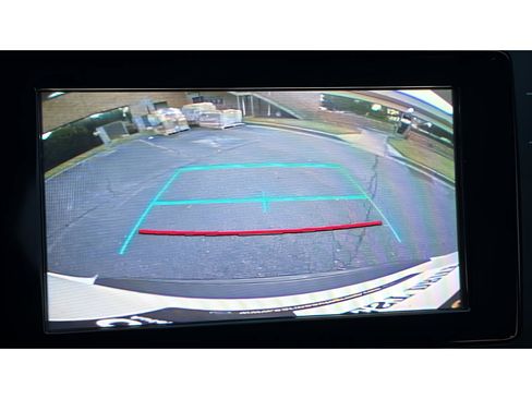 Used 2019 Toyota Highlander LE image 20