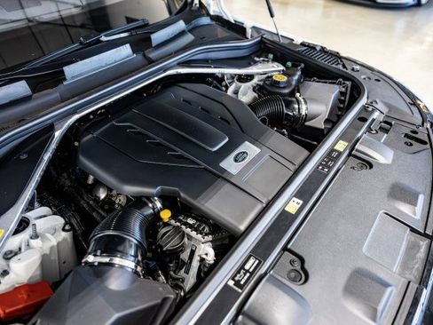 Used 2023 Land Rover Range Rover SE image 36