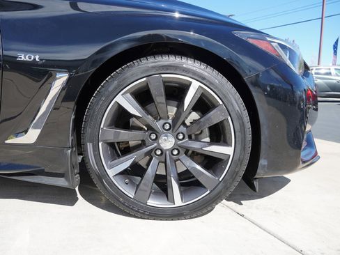 Used 2018 INFINITI Q60 3.0t Luxe w/ Sensory Package 3.0T Luxe image 10