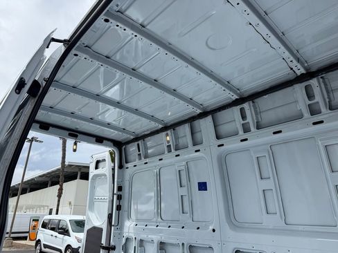 New 2025 Mercedes-Benz Sprinter 2500 image 21