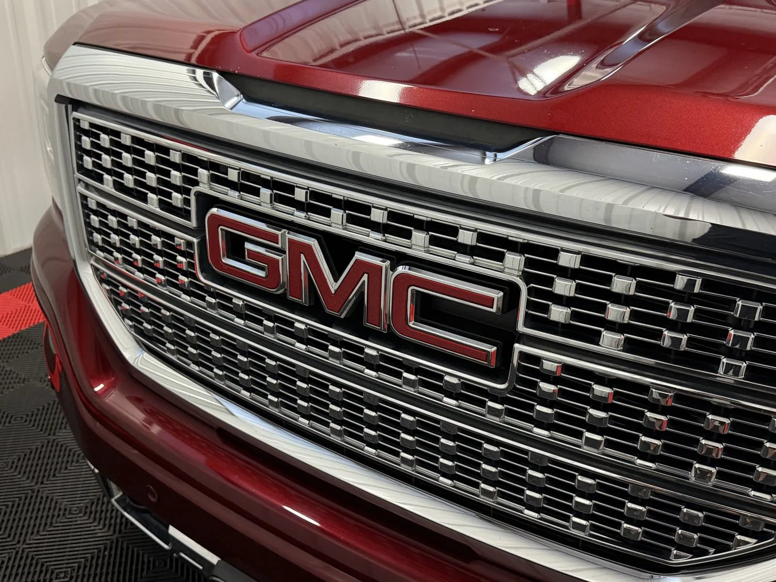 Used 2017 GMC Sierra 1500 Denali AWD/4WD image 7