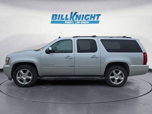 Used 2013 Chevrolet Suburban LTZ AWD/4WD image 2